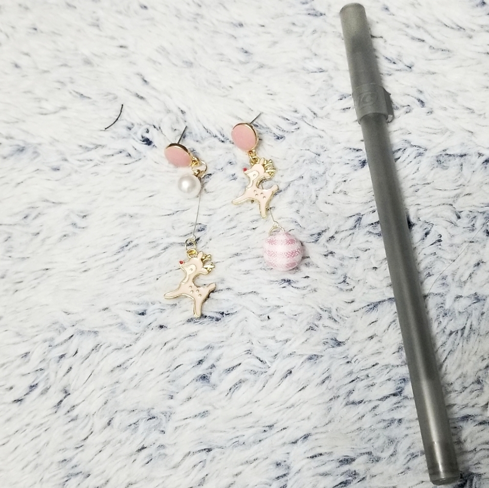 💎NEW💎PINK RED NOSE REINDEER DROP EARRINGS - Picture 7 of 8